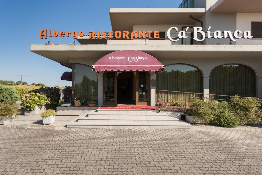 Park Hotel Ristorante Ca' Bianca Istrana Exteriör bild